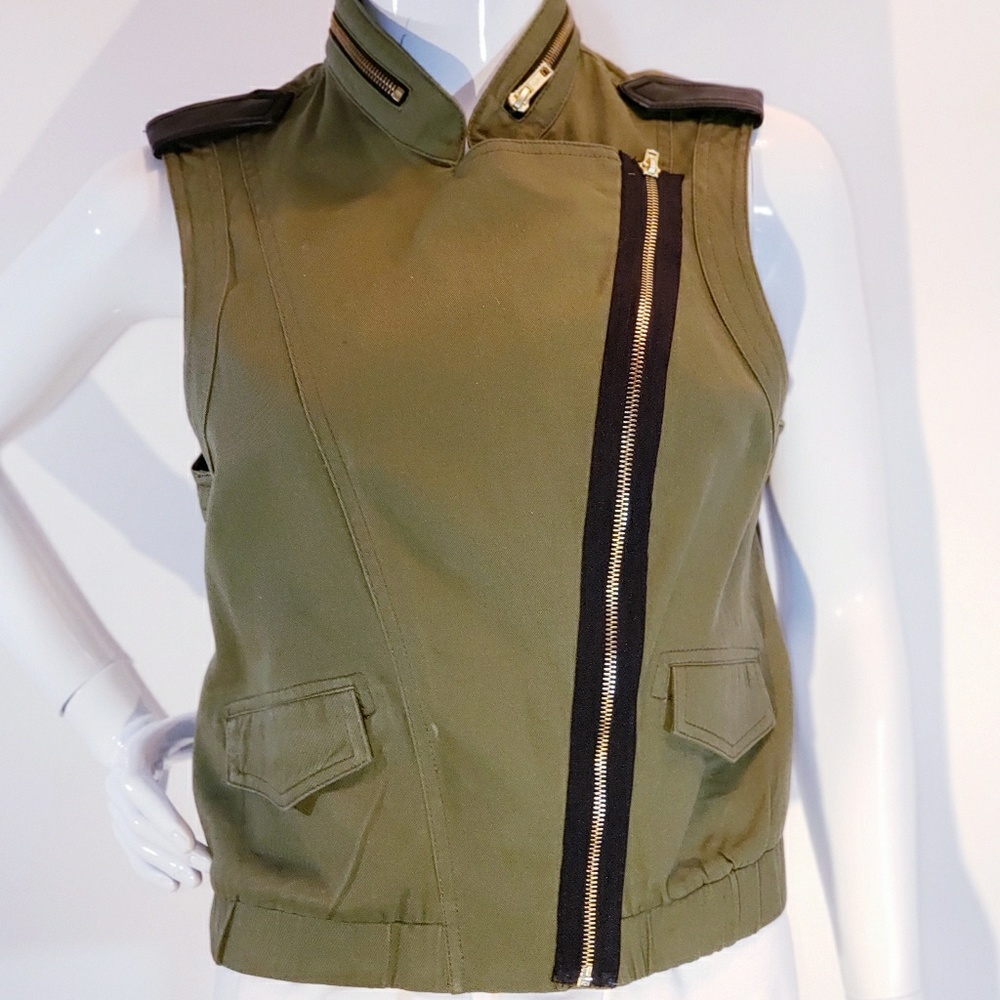 Princess Vera Wang womens Vest